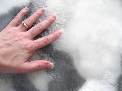 Walk On Me Faux Fur Super Soft Kids Sheep Rug Tufted With Non-slip Backing Area Rug - Image 3