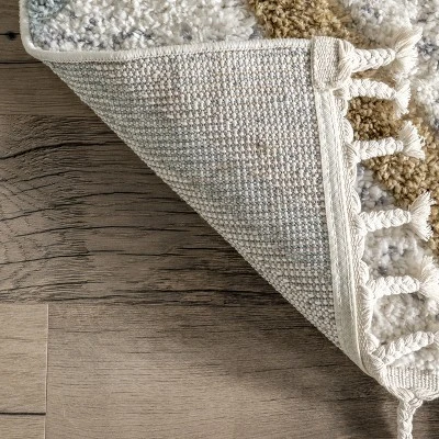 Lillie Abstract Diamond Kids Tassel Area Rug - Image 6