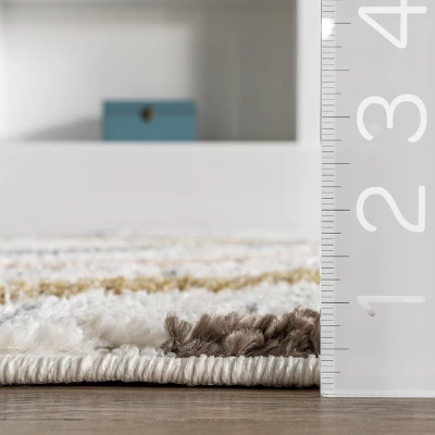 Lillie Abstract Diamond Kids Tassel Area Rug - Image 2