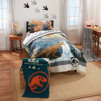 40" X 54" Jurassic World Rug - Image 3