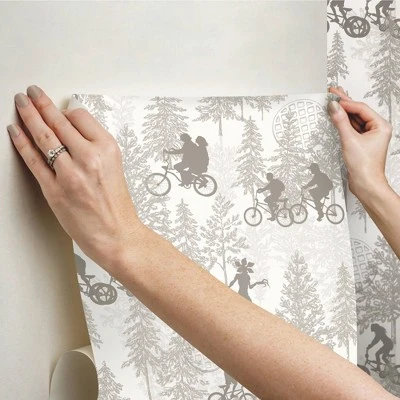 Netflix Stranger Things Hawkins Woods Peel And Stick Wallpaper - RoomMates - Image 6